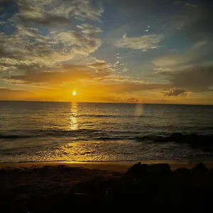 1 Corcega Beachfront Pensión